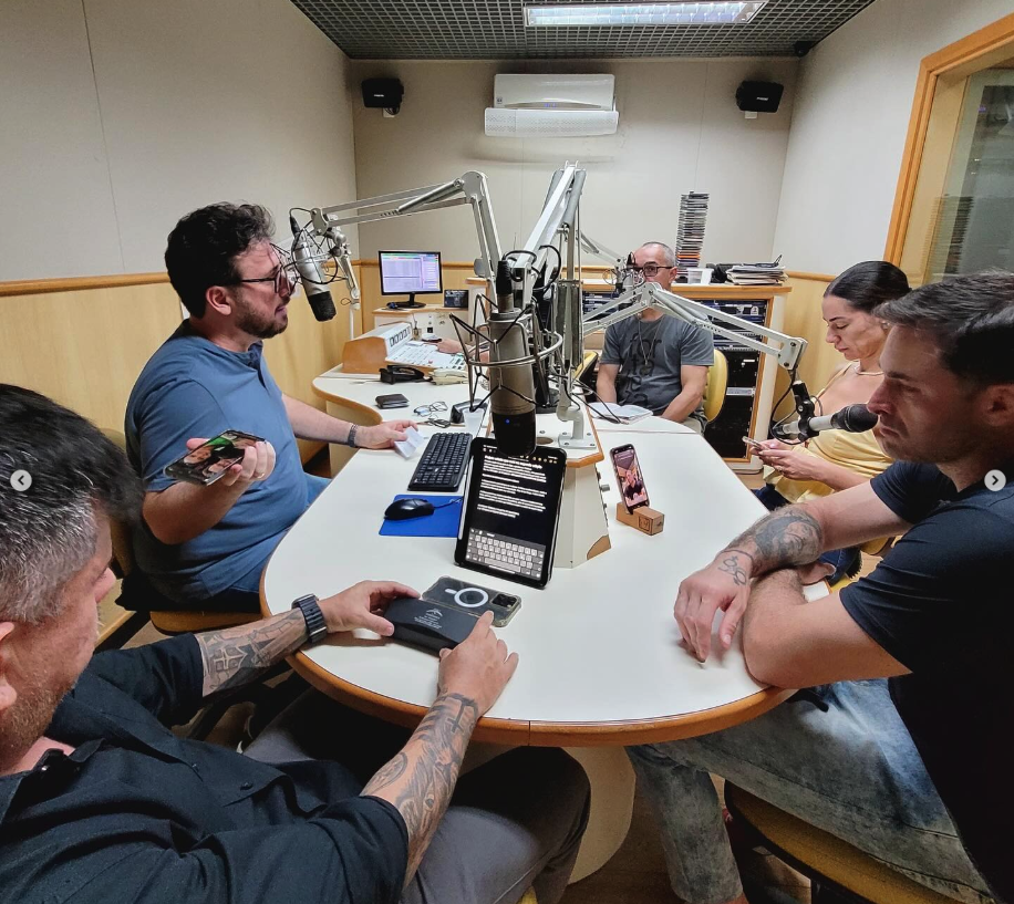 Capa: Estivemos no Show do Meio Dia